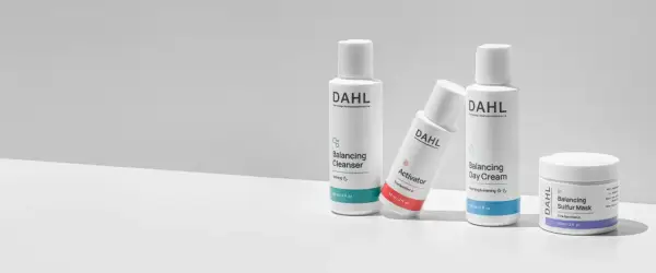 DAHL-produkter för balanserad hud, perfekt för dig med torr och fet hy samtidigt. Rengöring, aktivator, dagkräm och mask.